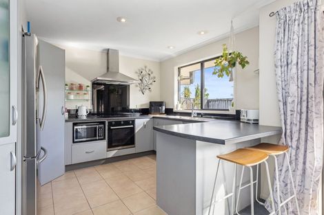 Photo of property in 9 Lark Place, Welcome Bay, Tauranga, 3112