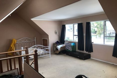 Photo of property in 2/12 Cardall Street, Newtown, Wellington, 6021