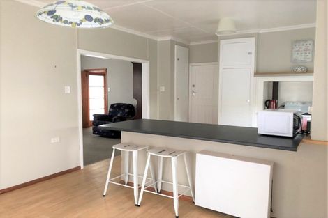 Photo of property in 21 George Street, Levin, 5510