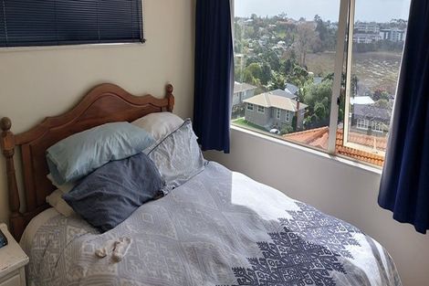 Photo of property in 3/48a Exmouth Road, Northcote, Auckland, 0627