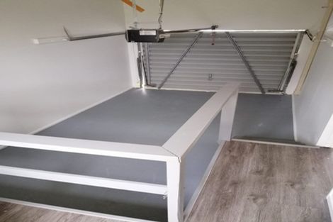 Photo of property in 33a Springs Road, Parakai, 0830