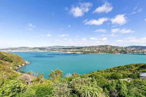 Photo of property in 3 Countess Close, Maupuia, Wellington, 6022