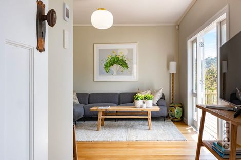 Photo of property in 29 Cambridge Road, Riverhead, 0820