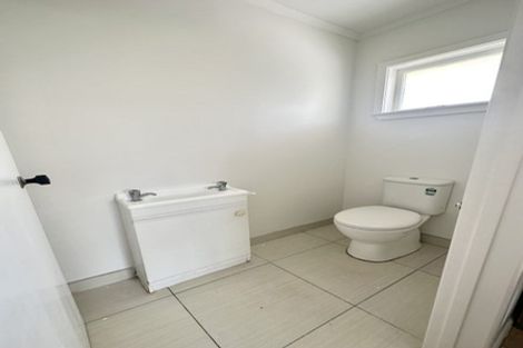 Photo of property in 86 Marlborough Avenue, Glenfield, Auckland, 0629