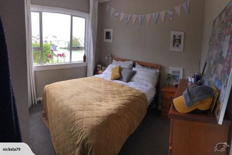 Photo of property in 417 Carrington Street, Upper Vogeltown, New Plymouth, 4310