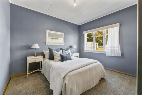 Photo of property in 164 Mangorei Road, Merrilands, New Plymouth, 4312