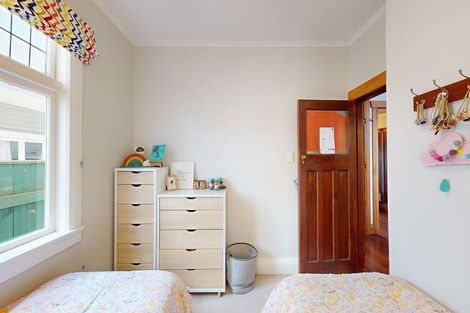 Photo of property in 181 Melbourne Road, Island Bay, Wellington, 6023