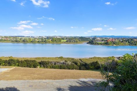 Photo of property in 31 James Paige Lane, Riverhead, 0793