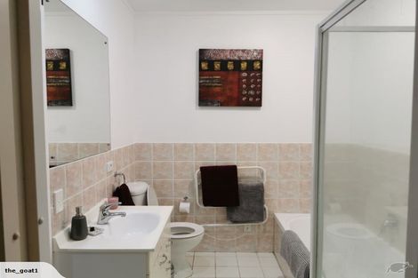 Photo of property in Maddison Apartments, 1/6f Queen Street, Palmerston North, 4410