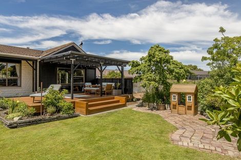 Photo of property in 11 Torlesse Crescent, Darfield, 7510