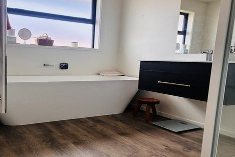 Photo of property in 30 Herridge Street, Woodend, 7610