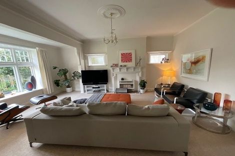 Photo of property in 14 Selwyn Terrace, Thorndon, Wellington, 6011