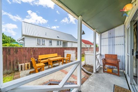 Photo of property in 1a Randwick Crescent, Moera, Lower Hutt, 5010