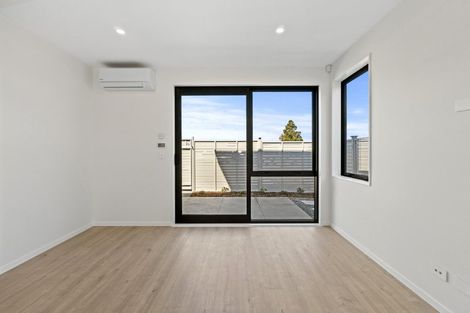 Photo of property in 116 Pepene Avenue, Takanini, Auckland, 2112