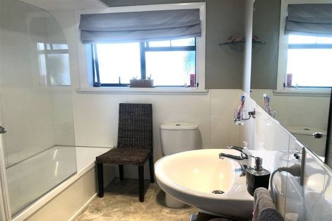 Photo of property in 18 Meta Street, Takapau, 4203