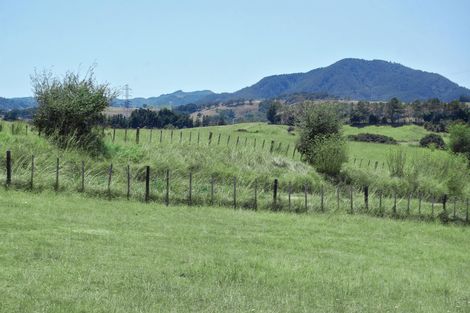 Photo of property in 31 Ranganui Road, Kaiwaka, 0573