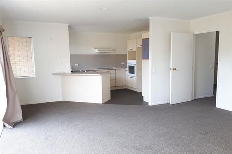 Photo of property in 2/40 Hart Road, Hauraki, Auckland, 0622