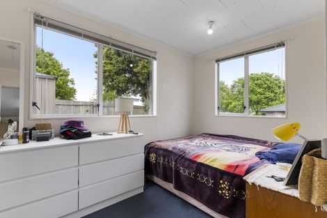 Photo of property in 62 Hutchinsons Road, Bucklands Beach, Auckland, 2014