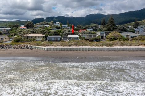 Photo of property in 121 The Parade, Paekakariki, 5034