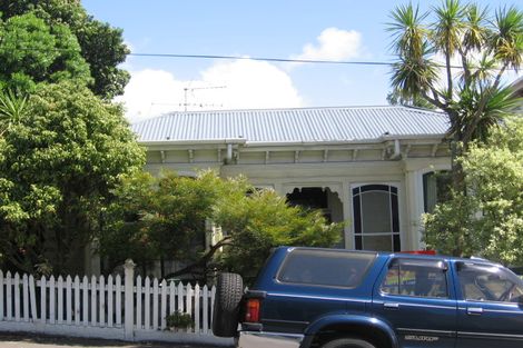 Photo of property in 80 Tasman Street, Mount Cook, Wellington, 6021