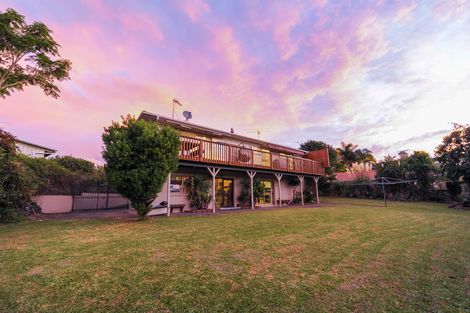 Photo of property in 30 Realm Place, Massey, Auckland, 0614