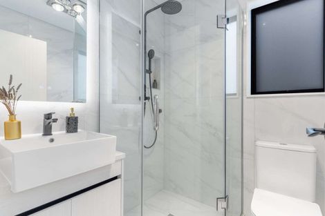 Photo of property in 21 Toanga Place, Mount Wellington, Auckland, 1062
