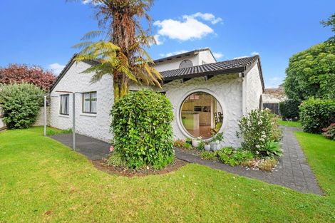 Photo of property in 17a Balgowan Terrace, Conifer Grove, Takanini, 2112