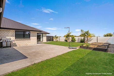 Photo of property in 32 Waireka Road, Rototuna North, Hamilton, 3210