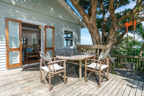 Photo of property in 58 Pembroke Road, Northland, Wellington, 6012