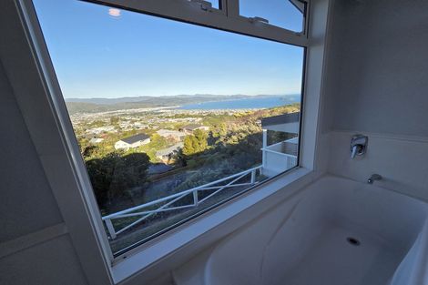 Photo of property in 35 Acacia Avenue, Maungaraki, Lower Hutt, 5010
