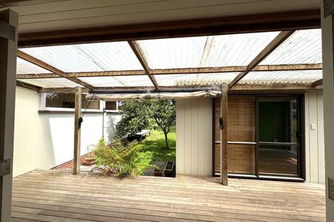 Photo of property in 41 Queensway, Three Kings, Auckland, 1024