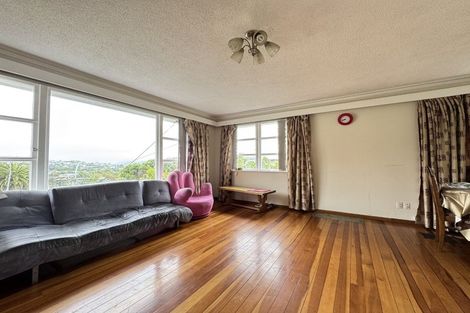 Photo of property in 29 Hollies Crescent, Johnsonville, Wellington, 6037