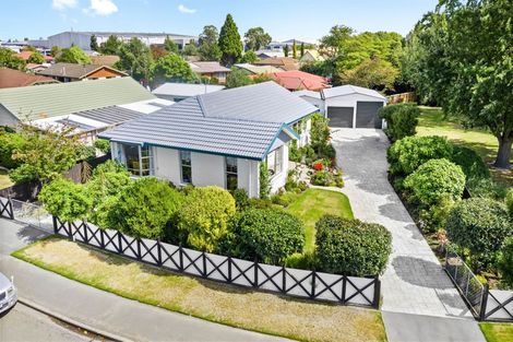 Photo of property in 17 Kinross Street, Hei Hei, Christchurch, 8042