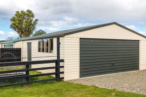 Photo of property in 1 Holmes Street, Waimate, 7924