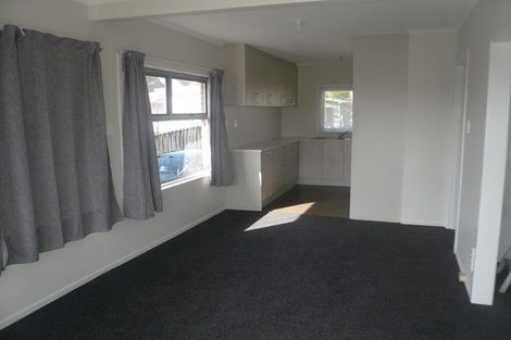 Photo of property in 43 Edmonton Road, Henderson, Auckland, 0612