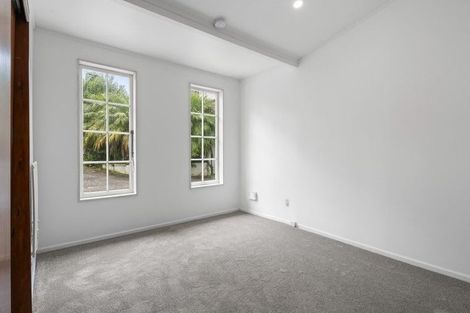 Photo of property in 2/235 Sunset Road, Sunnynook, Auckland, 0632