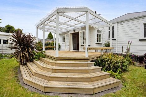 Photo of property in 58 Collins Street, Hawera, 4610