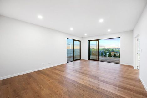 Photo of property in 15 Kumukumu Road, Long Bay, Auckland, 0630