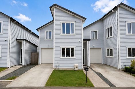 Photo of property in 19 Stitchbird Crescent, Papakura, 2110