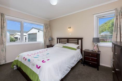 Photo of property in 63c Black Beech Street, Birchville, Upper Hutt, 5018