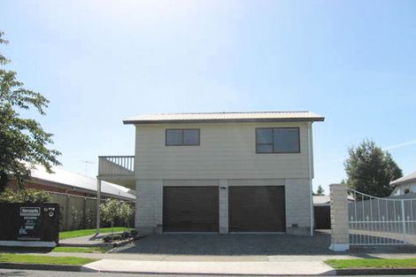 Photo of property in 14 Nixon Street, Tinwald, Ashburton, 7700