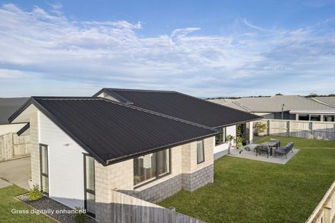 Photo of property in 17 Lion Place, Papamoa, 3118
