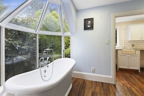 Photo of property in 14 Valley Road, Cashmere, Christchurch, 8022