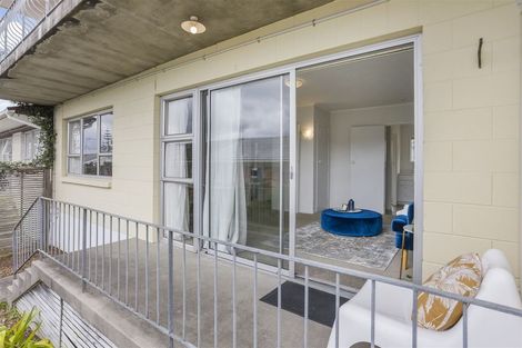 Photo of property in 2/34 Watea Road, Sandringham, Auckland, 1025