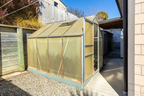 Photo of property in 21 Glentui Place, Waikawa, Picton, 7220