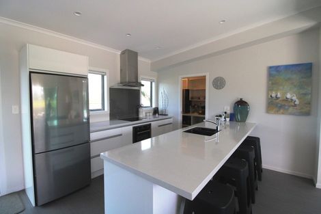 Photo of property in 136 Kelly Jade Avenue, Matarangi, Whitianga, 3592