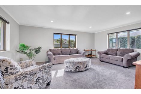 Photo of property in 12 Belgrave Drive, Rangiora, 7400