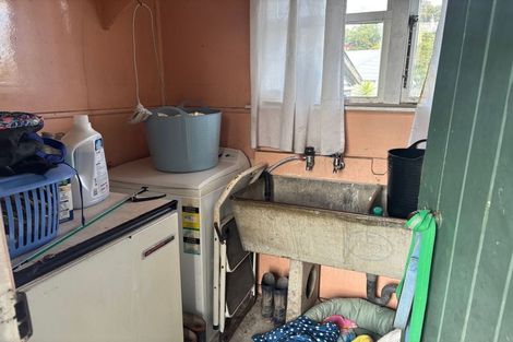 Photo of property in 71 Clyde Crescent, Roslyn, Palmerston North, 4414