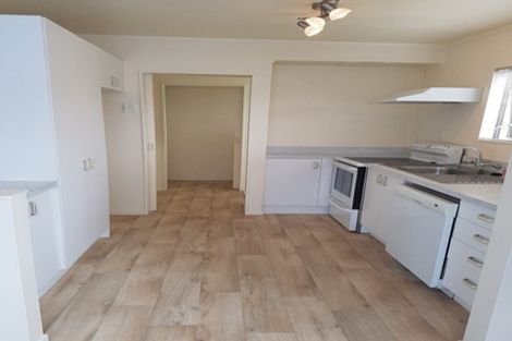 Photo of property in 24/24 Eastglen Road, Glen Eden, Auckland, 0602