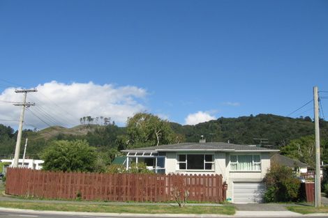 Photo of property in 33 Seddon Street, Wallaceville, Upper Hutt, 5018